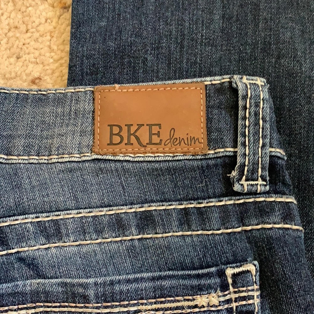 Bke Capris - image 4